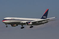 N1604R @ LOWW - Delta Boeing 767 in old livery - by Delta Kilo