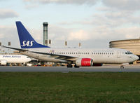 LN-RRM @ LFPG - Rolling to her gate... - by Shunn311