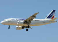F-GRHU @ LEBL - Clear to land RWY 25R. - by Jorge Molina