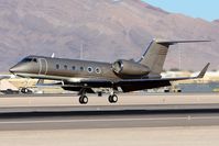 N721BS @ LAS - CFS Air LLC 2003 Gulfstream G-IV from Forbes Field (KFOE) - Topeka, KS, landing on RWY 25L.