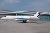 OE-IMA @ VIE - Globalexpress - by Yakfreak - VAP