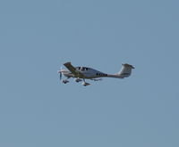N42VN @ LAL - DA40 - by Florida Metal