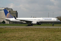 N29129 @ LFPG - Taxiing on the parallels runways - by Shunn311