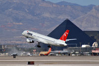 N556NW @ KLAS - Northwest Airlines / 2002 Boeing 757-251 - by Brad Campbell