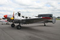 N1939K @ LAL - Beech E18S