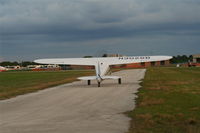 N3026B @ LAL - Cessna 195A
