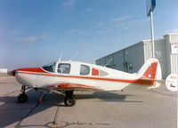 N8827R @ GKY - At Arlington Municipal