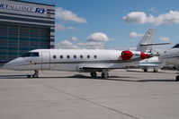 OE-HSG @ VIE - Gulfstream 200 Mjet - by Yakfreak - VAP