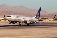 N33289 @ LAS - Continental Airlines N33289 (FLT COA697) from George Bush Houston Intercontinental (KIAH) landing on RWY 25L. - by Dean Heald