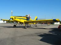 N50075 @ I95 - Filling up and checking the map at Kenton, Ohio