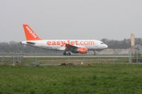 HB-JZG @ EGKK - Gatwick Airport 21/04/08 (married 19/04/08 - spotting two days later) - by Steve Staunton