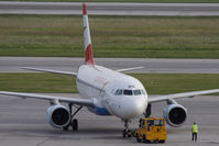 OE-LDB @ VIE - Airbus Industries A319-112