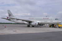 A7-ADB @ VIE - Qatar Airways Airbus A320 - by Thomas Ramgraber-VAP