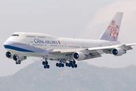 B-18201 @ VHHH - China Airlines 747-400