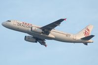 B-HSK @ VHHH - Dragonair A320-200
