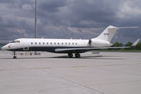 N838SC @ VIE - Wells Fargo Bank Bombardier Globalexpress - by Thomas Ramgraber-VAP