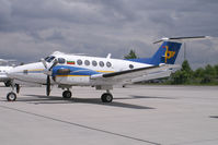LZ-YUK @ VIE - Naftex Beech 200 King Air - by Thomas Ramgraber-VAP