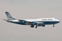 N116UA @ VHHH - United Airlines 747-400