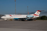 OE-LFJ @ VIE - Austrian Arrows Fokker 70 - by Yakfreak - VAP