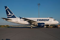 YR-ASD @ VIE - Tarom Airbus 318 - by Yakfreak - VAP