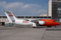 OO-TAY @ EBBR - TNT Bae146 - by Yakfreak - VAP