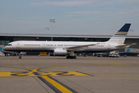 EC-ISY @ EBBR - Priviledge Boeing 757-200 - by Yakfreak - VAP