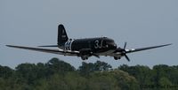 N59NA @ ILM - Low and fast, amazing to see in an old transport