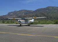 N98831 @ SZP - 1985 Cessna 172P, Lycoming O-320-H2AD 160 Hp - by Doug Robertson