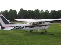 N1058V @ W88 - 172XP - by Tom Cooke