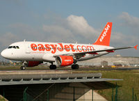 G-EZBY @ LFPG - Taxiing on parallels runways - by Shunn311