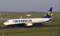 EI-DHS @ LHBP - Taxiing to 13R threshold.