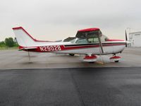 N29028 @ I95 - On the ramp at Kenton, OH - by Bob Simmermon