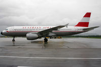 OE-LBP @ LOWK - Scheduled flight to Vienna on this rainy afternoon - by A. Prokop