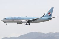 HL7565 @ VHHH - Korean Air 737-800