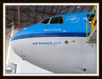 PH-KCC @ YVR - Marie Curie in YVR