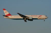 OE-LAE @ VIE - Austrian 767-300