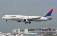 N153DL @ VIE - Delta Airlines 767-300