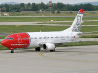 LN-KKO @ BUD - Norwegian B737-300 - by Christian Waser