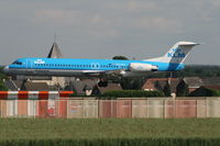 PH-OFC @ EBBR - flight KL1723 is landing on rwy 25L