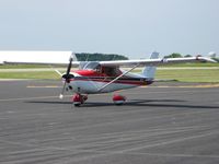 N6924X @ MRT - Arriving at Marysville, OH - by Bob Simmermon