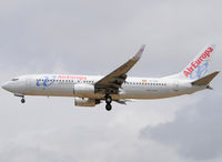EC-IDA @ LEBL - Clear to land RWY 25R. - by Jorge Molina