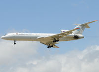 RA-85798 @ LEBL - On short final to RWY 25R. - by Jorge Molina