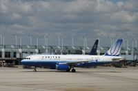 N403UA @ KORD - Airbus A320