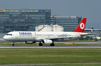 TC-JRD @ VIE - Turkish Airlines Airbus A321-231