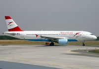 OE-LBT @ LOWW - Austrian - by Christian Waser