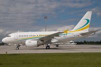 HB-IPP @ VIE - Airbus 318 - by Yakfreak - VAP