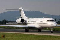 N379G @ LOWS - nice Visitor - by Peter Pabel