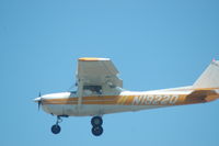 N19220 @ S50 - landing at S50 - by Wolf Kotenberg