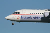 OO-DWB @ EBBR - arrival of flight SN2038 to rwy 25L