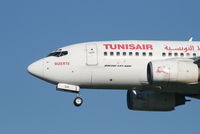 TS-IOQ @ EBBR - flight TU726 is descending to rwy 25L